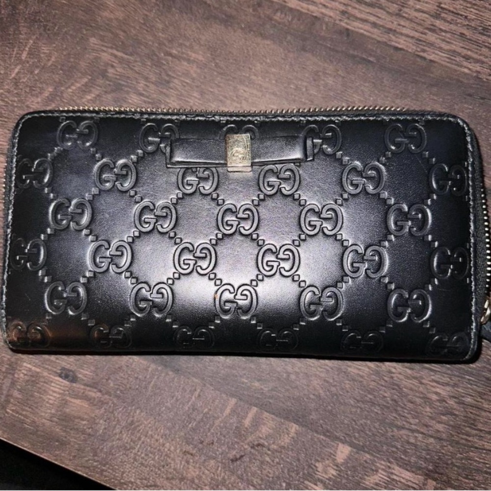 Gucci Black GG Embossed Zip Wallet